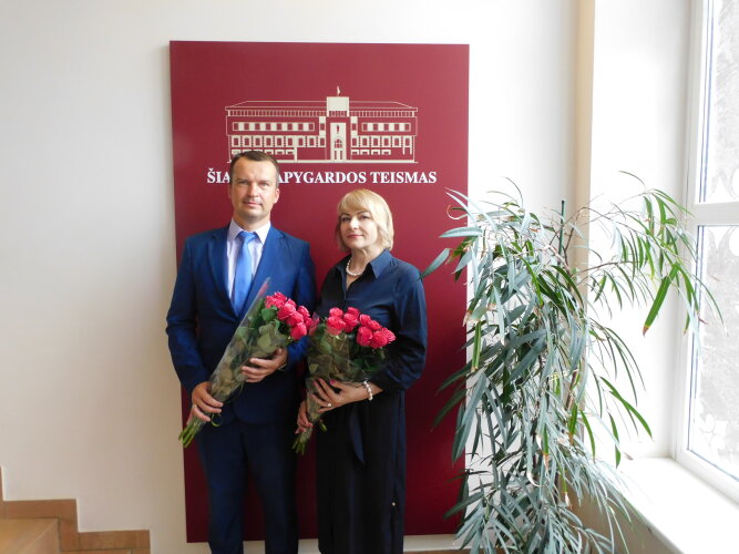 Teisėjai Alma Jurgelienė ir Aleksandras Rusakas pradėjo darbą Šiaulių apygardos teisme                              