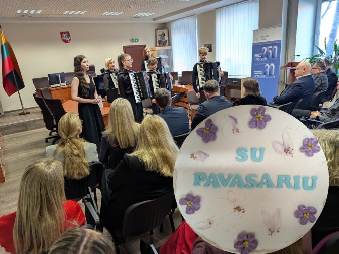 Laisvės pavasario popietei – odė tradicijai, jungiančiai muziką, jaunystę ir dėkingumą